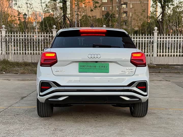Фото 6 - Audi Q2L