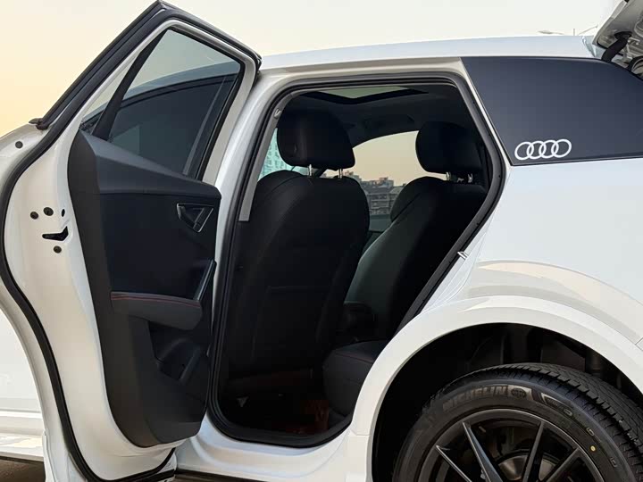 Фото 9 - Audi Q2L