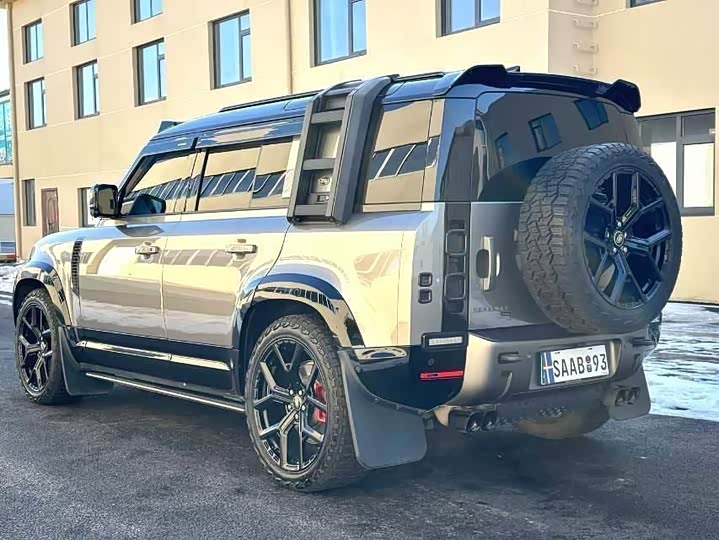 Фото 4 - Land Rover Defender
