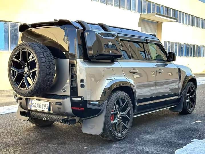 Фото 6 - Land Rover Defender