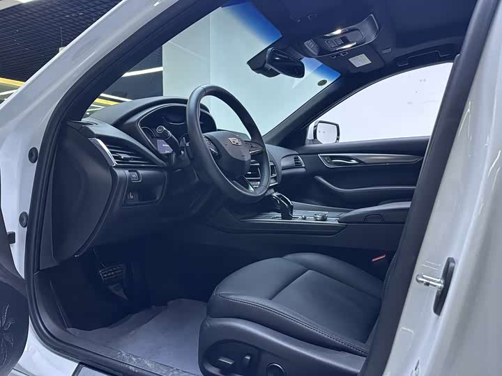 Фото 4 - Cadillac CT5