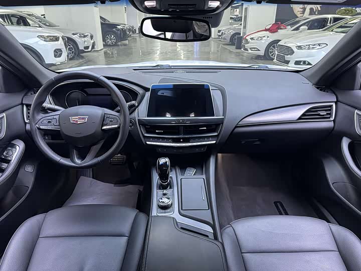 Фото 6 - Cadillac CT5