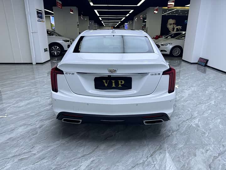 Фото 8 - Cadillac CT5