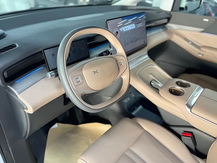 Фото 7 - XPeng X9