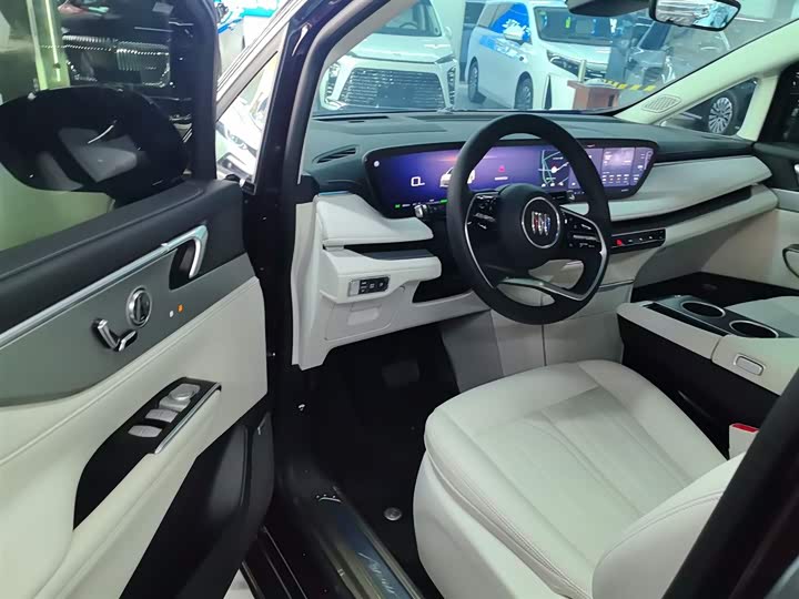 Фото 16 - Buick GL8 Hybrid