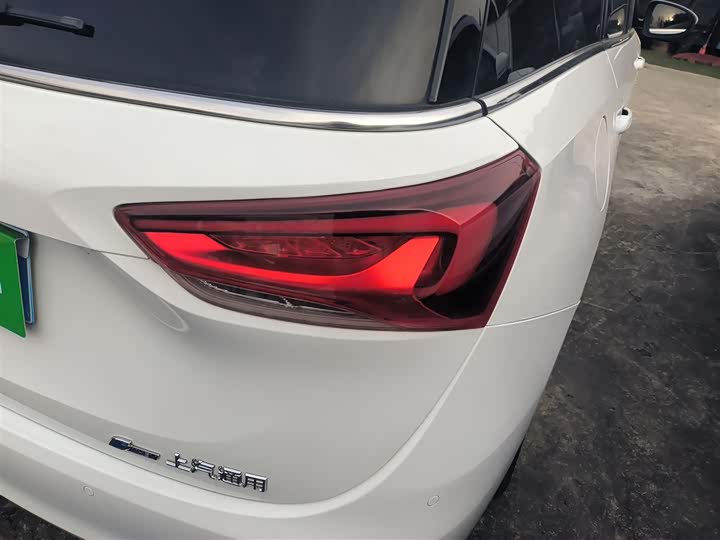 Фото 8 - Buick GL6