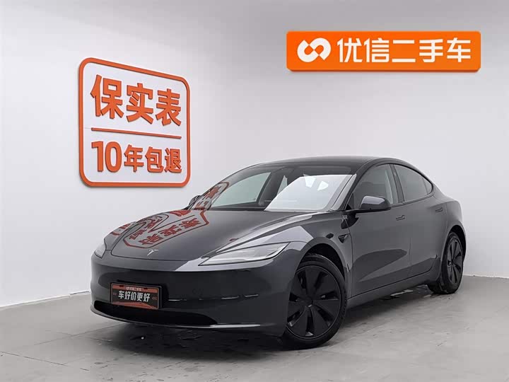 Фото 1 - Tesla Model 3