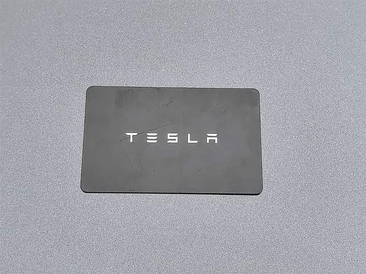 Фото 19 - Tesla Model 3