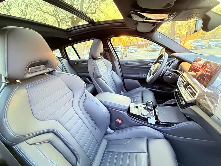 Фото 17 - BMW X4