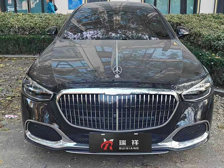 Фото 2 - Mercedes-Benz Maybach S-Class