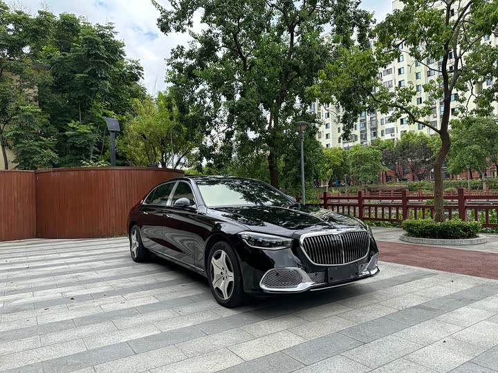 Фото 2 - Mercedes-Benz Maybach S-Class
