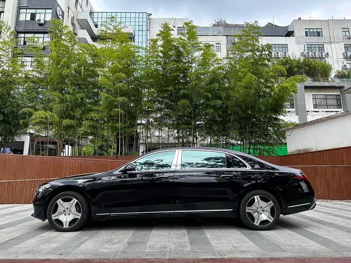 Фото 4 - Mercedes-Benz Maybach S-Class