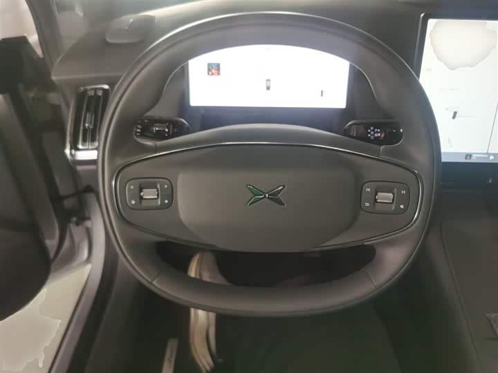 Фото 11 - XPeng F57