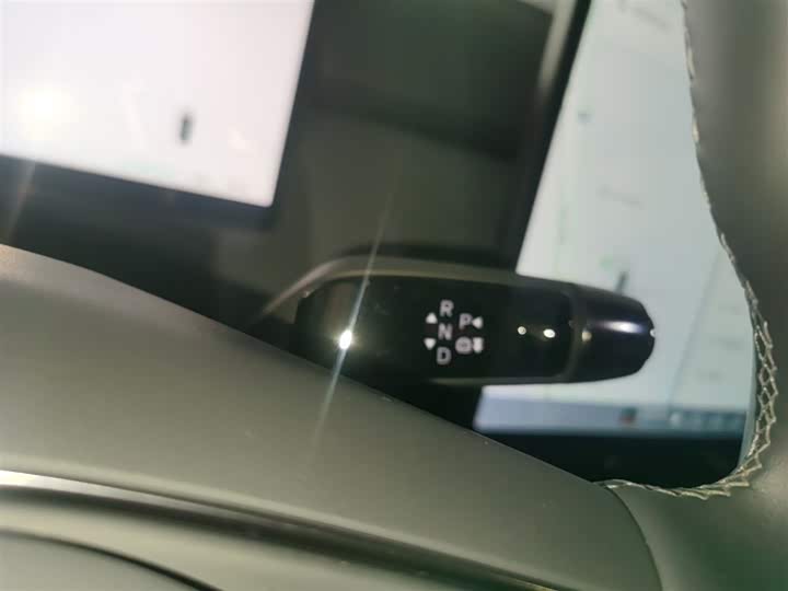 Фото 14 - XPeng F57