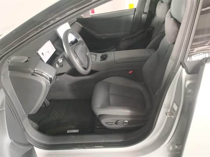 Фото 15 - XPeng F57