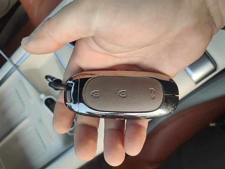 Фото 9 - LiXiang L6