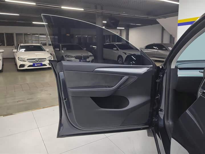 Фото 7 - Tesla Model Y