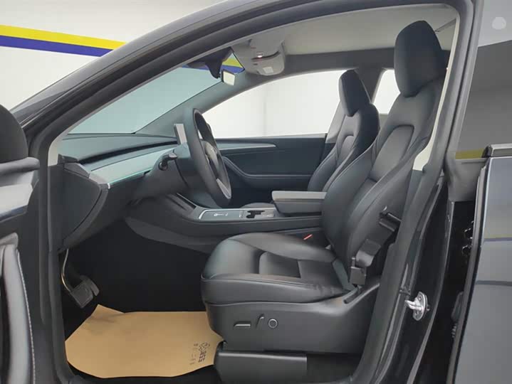 Фото 9 - Tesla Model Y