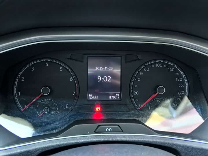 Фото 23 - Volkswagen T-Roc