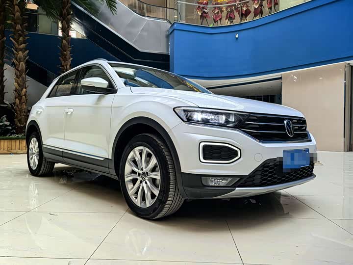Фото 3 - Volkswagen T-Roc