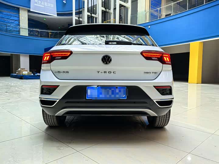 Фото 8 - Volkswagen T-Roc