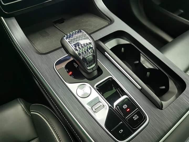 Фото 13 - GAC Trumpchi GS8