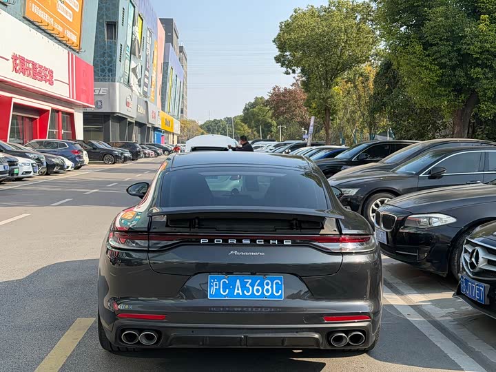 Фото 6 - Porsche Panamera