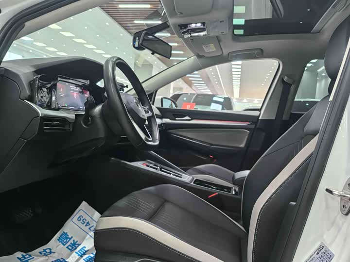 Фото 4 - Volkswagen Golf