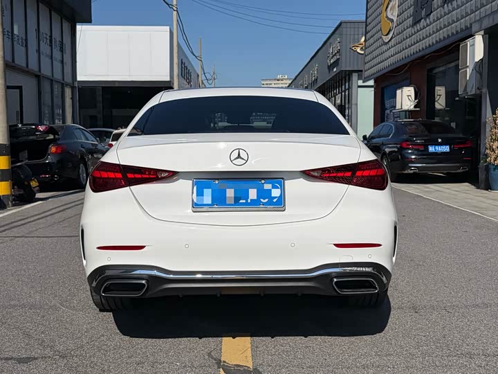 Фото 9 - Mercedes-Benz C-Class