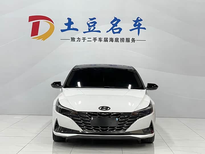 Фото 2 - Hyundai Elantra N line