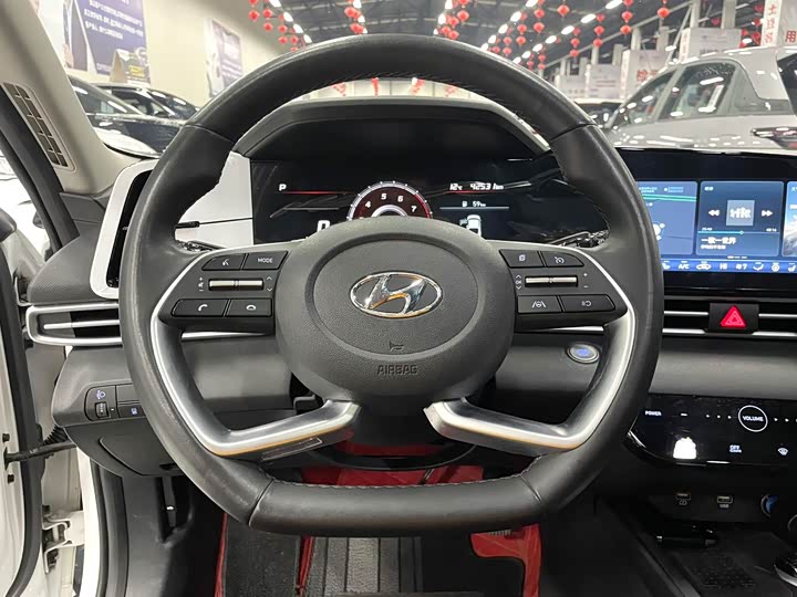 Фото 7 - Hyundai Elantra N line