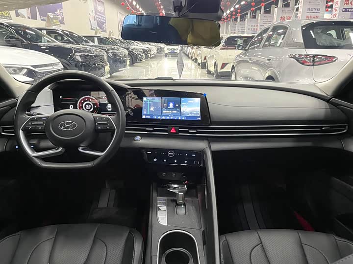 Фото 9 - Hyundai Elantra N line