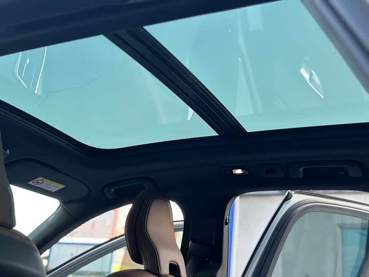 Фото 14 - Volvo XC60