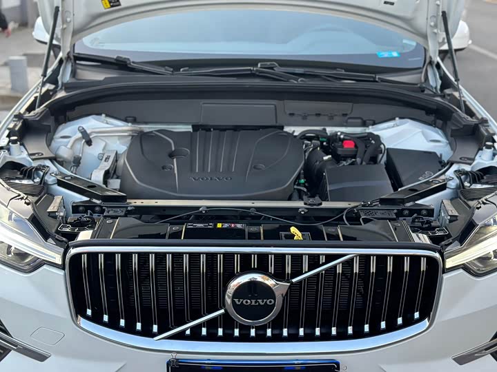 Фото 23 - Volvo XC60