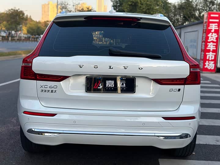 Фото 5 - Volvo XC60