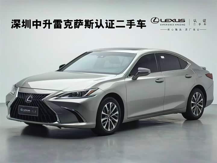 Фото 1 - Lexus ES