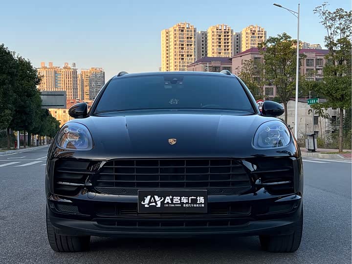 Фото 2 - Porsche Macan
