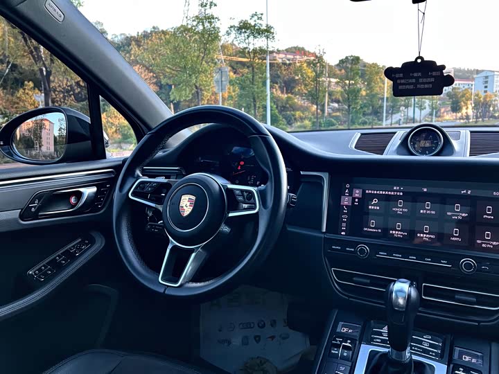 Фото 9 - Porsche Macan