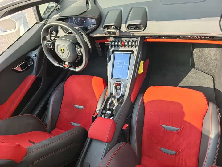 Фото 18 - Lamborghini Huracán