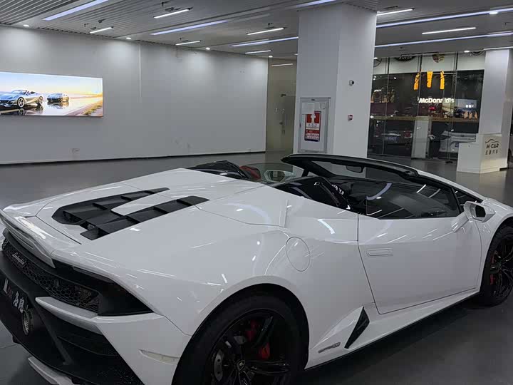 Фото 4 - Lamborghini Huracán