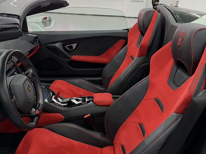 Фото 8 - Lamborghini Huracán