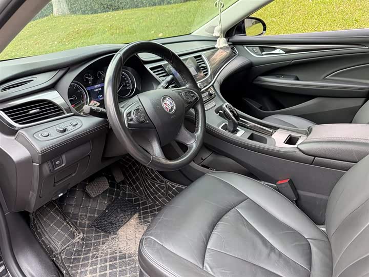 Фото 7 - Buick LaCrosse