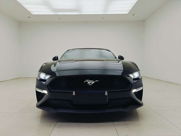 Фото 2 - Ford Mustang