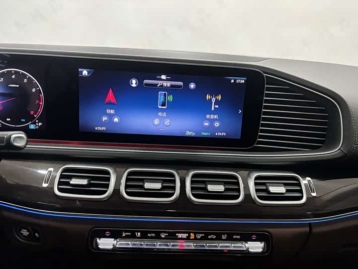 Фото 16 - Mercedes-Benz GLE-Class