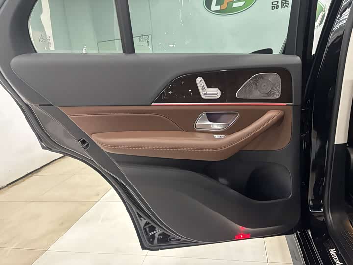 Фото 21 - Mercedes-Benz GLE-Class