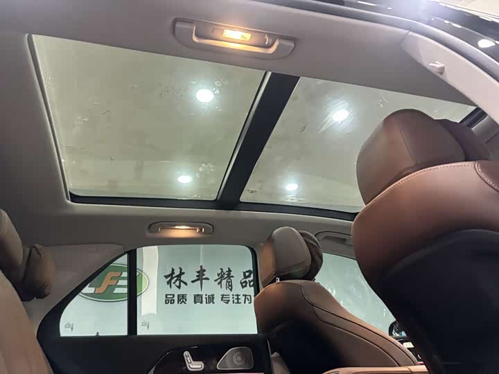 Фото 27 - Mercedes-Benz GLE-Class