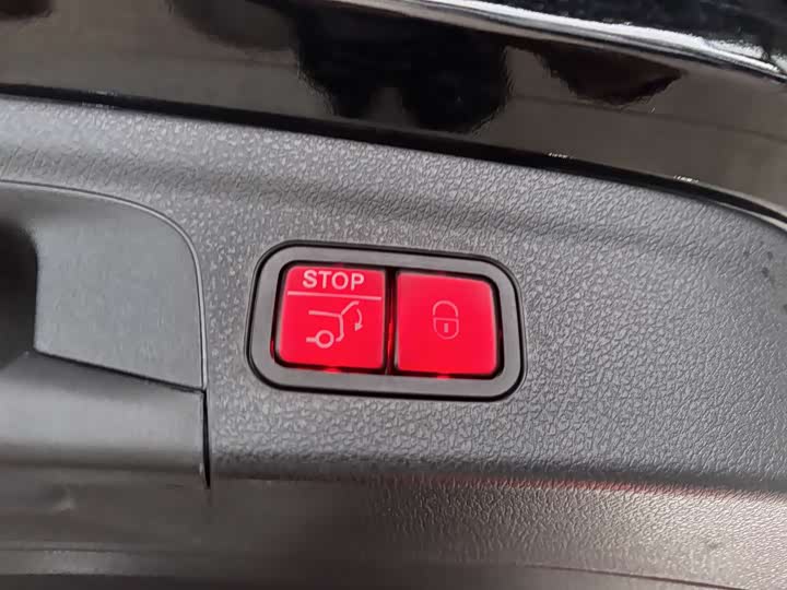 Фото 29 - Mercedes-Benz GLE-Class