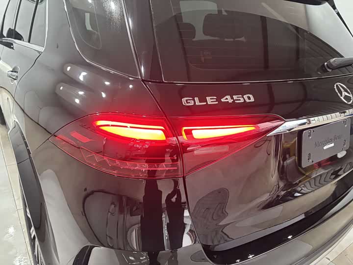Фото 9 - Mercedes-Benz GLE-Class