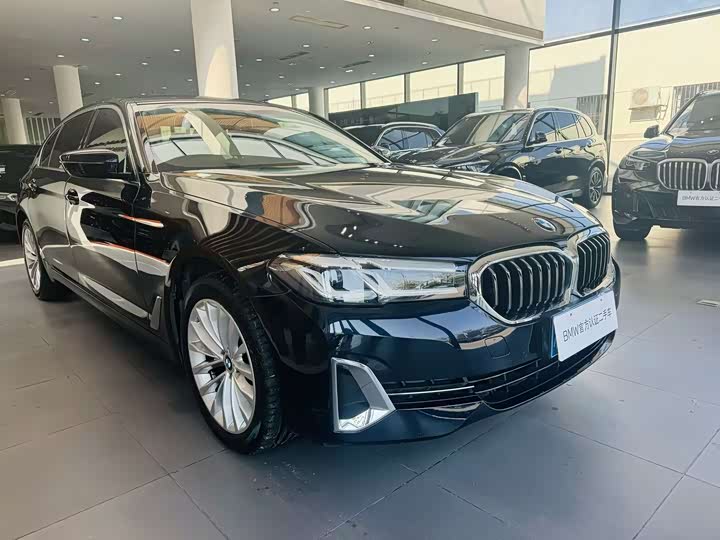 Фото 3 - BMW 5 Series