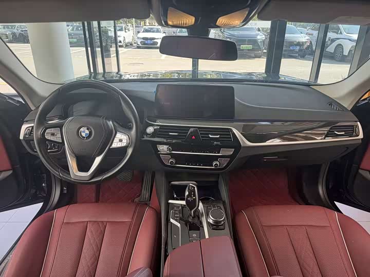 Фото 5 - BMW 5 Series